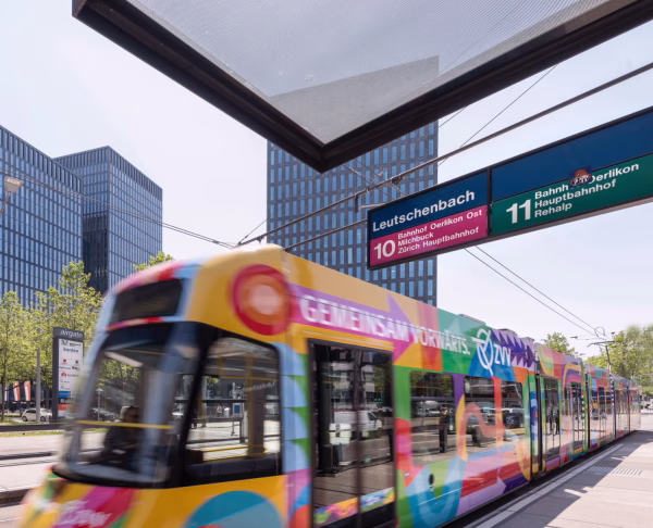 Die Quadro Towers liegen nur wenige Gehminuten vom Bahnhof Oerlikon entfernt