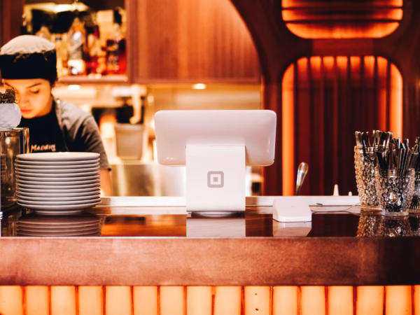 Moderne digitale Kasse in einem Gastronomie- oder Hotelbetrieb